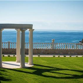 8 bedroom luxury villa with pool near Koutsounari, sleeps 16